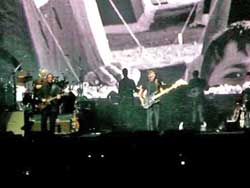 Roger-Waters-081