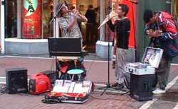 buskers