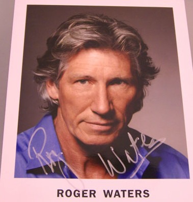ROGER WATERS SIGNED PHOTO