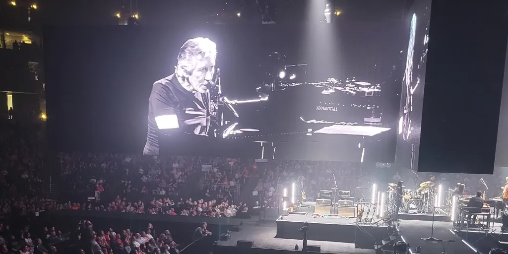 10th Nationwide Arena Columbus Pink Floyd A Fleeting Glimpse